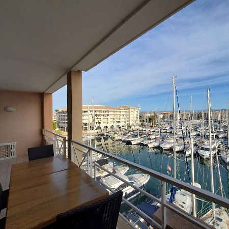 CAP HERMES Vue PORT T2 40m2 climatise 4 personnes Fréjus Extérieur photo