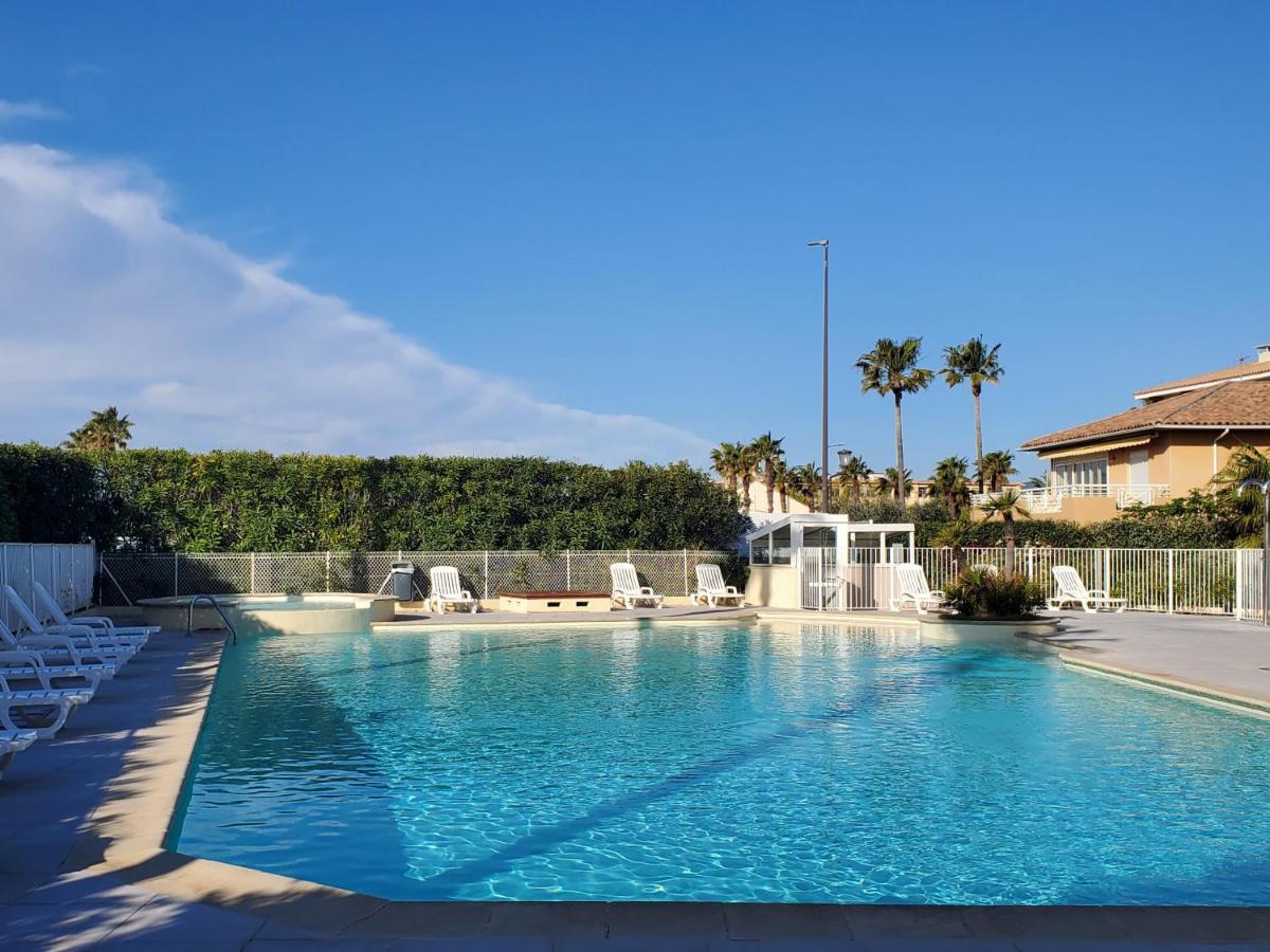 CAP HERMES Vue PORT T2 40m2 climatise 4 personnes Fréjus Extérieur photo