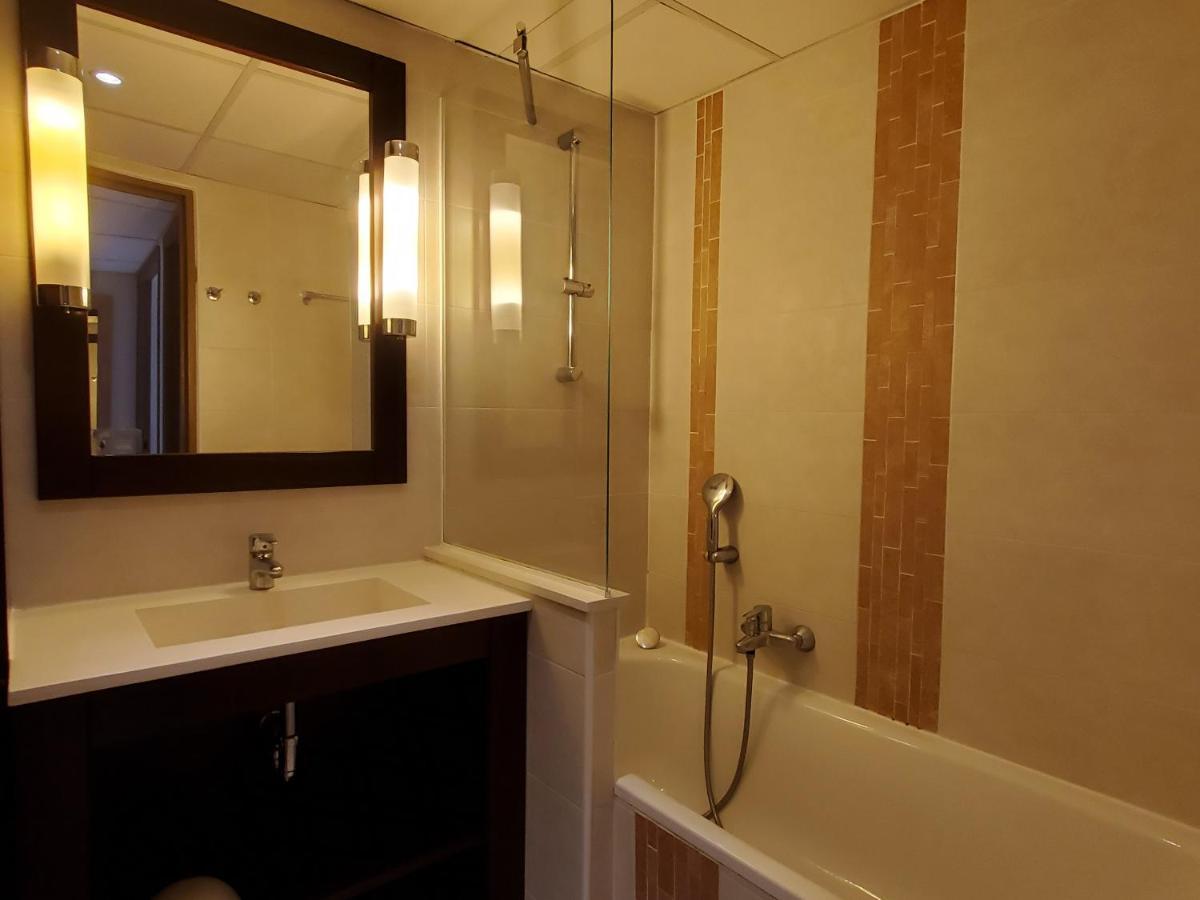 CAP HERMES Vue PORT T2 40m2 climatise 4 personnes Fréjus Extérieur photo