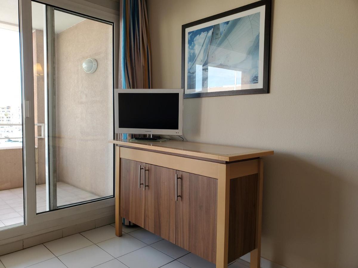 CAP HERMES Vue PORT T2 40m2 climatise 4 personnes Fréjus Extérieur photo