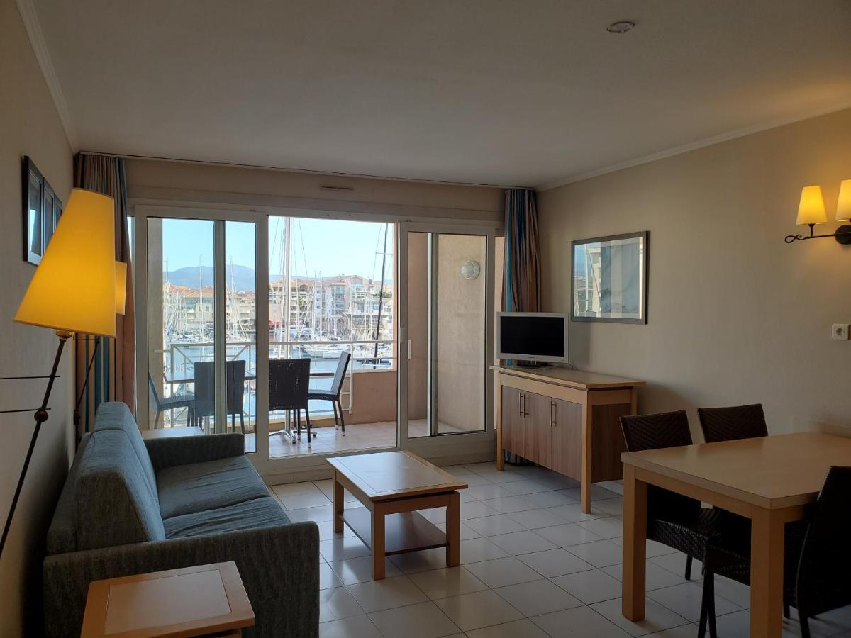 CAP HERMES Vue PORT T2 40m2 climatise 4 personnes Fréjus Extérieur photo